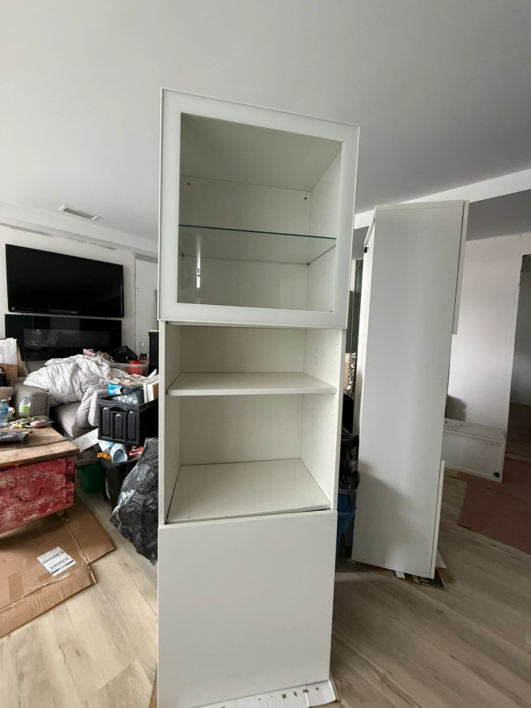 White display cabinet with glass door
