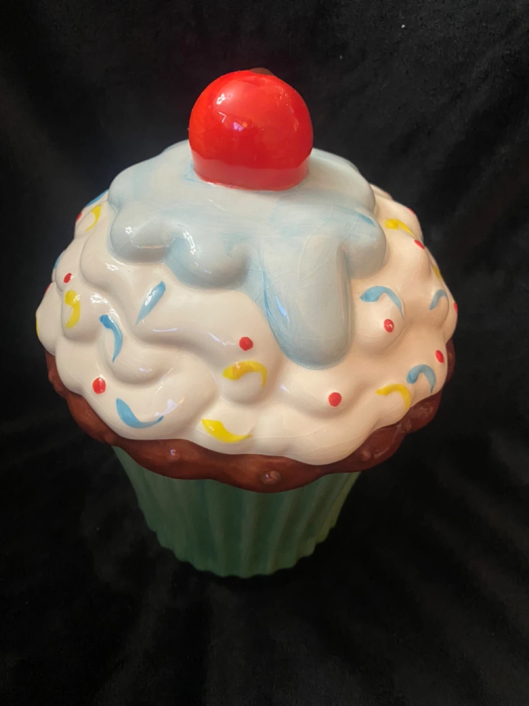 Ceramic Cupcake Treat Jar - photo 2