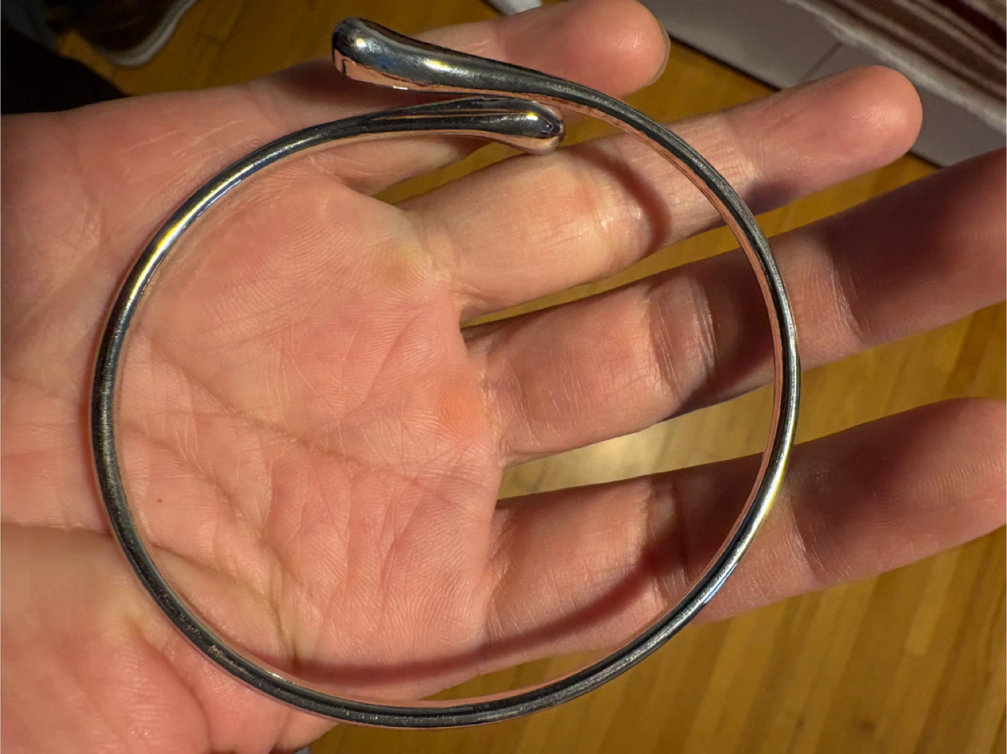 Silver Tone Bangle Bracelet - photo 3