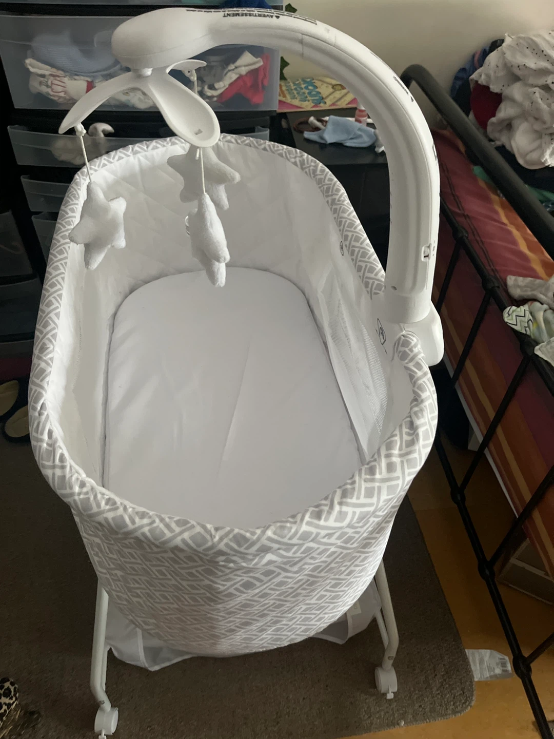 Delta Children Bassinet and storage - photo 3