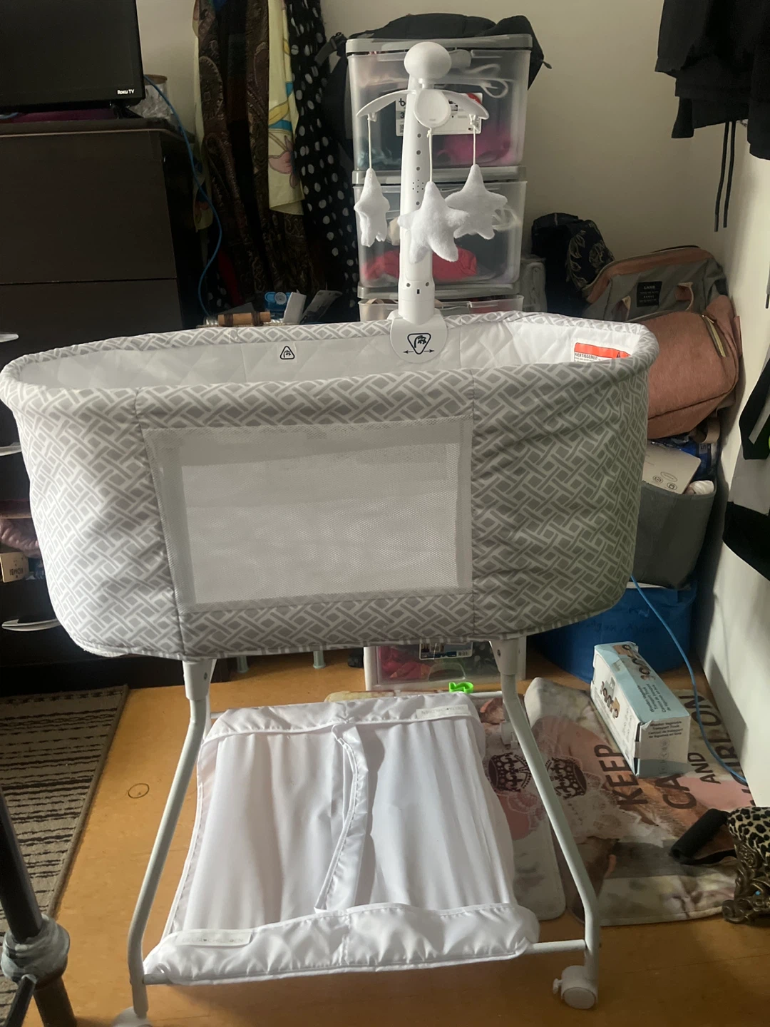 Delta Children Bassinet and storage