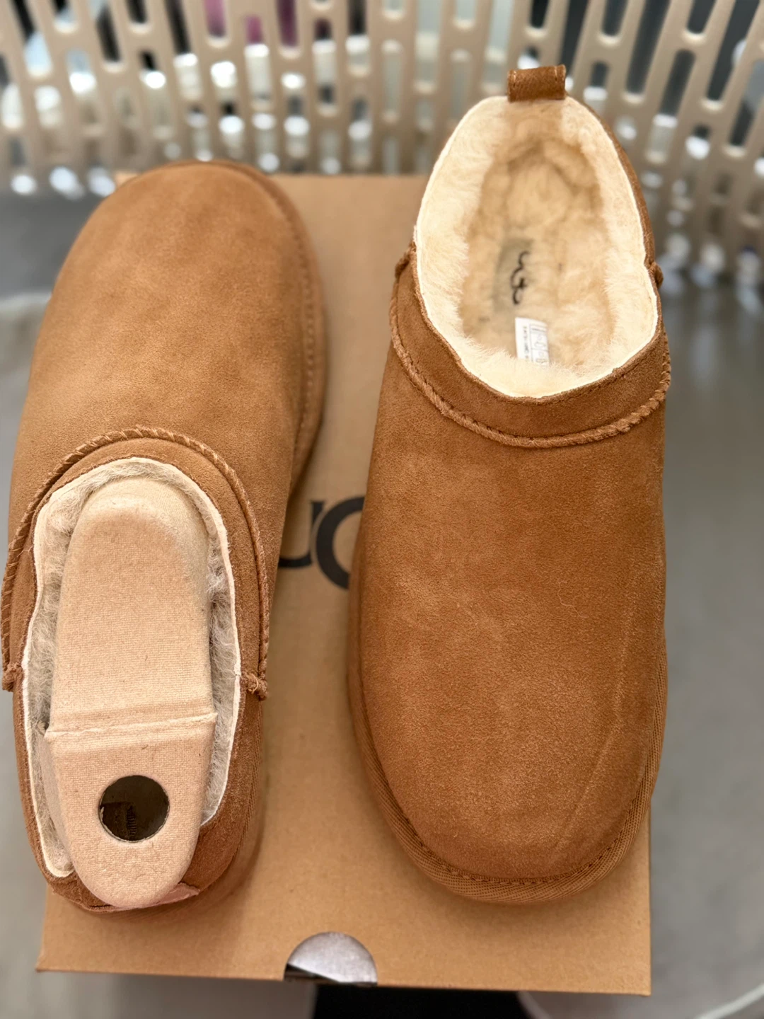 UGG Tasman - Chestnut Suede & Sheepskin - Size 6 women - photo 2