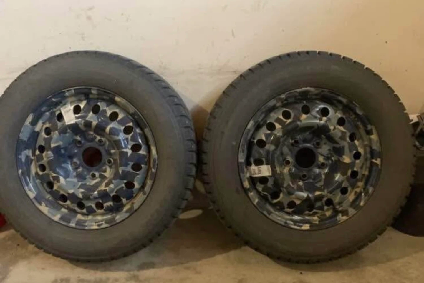 Witer Tire  225/65/ R17 with Camo Rims - photo 5