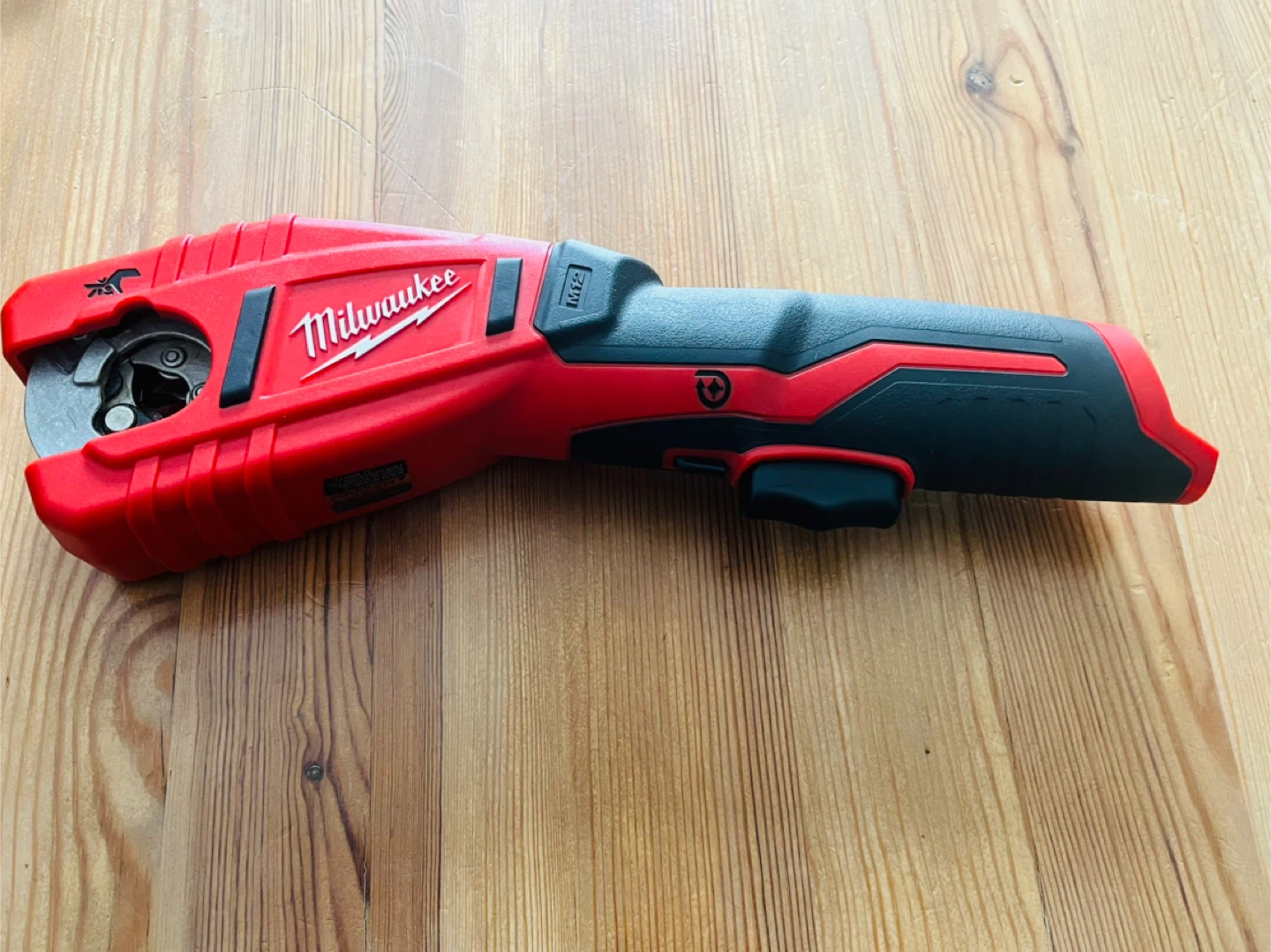Milwaukee M12 Copper Tubing Cutter