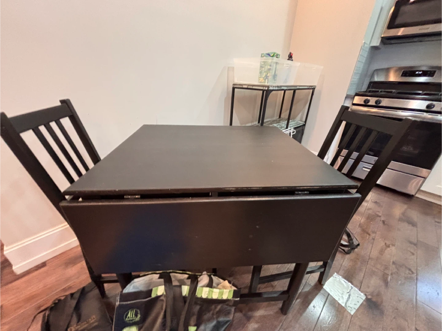 Folding dinning table with 2 chairs