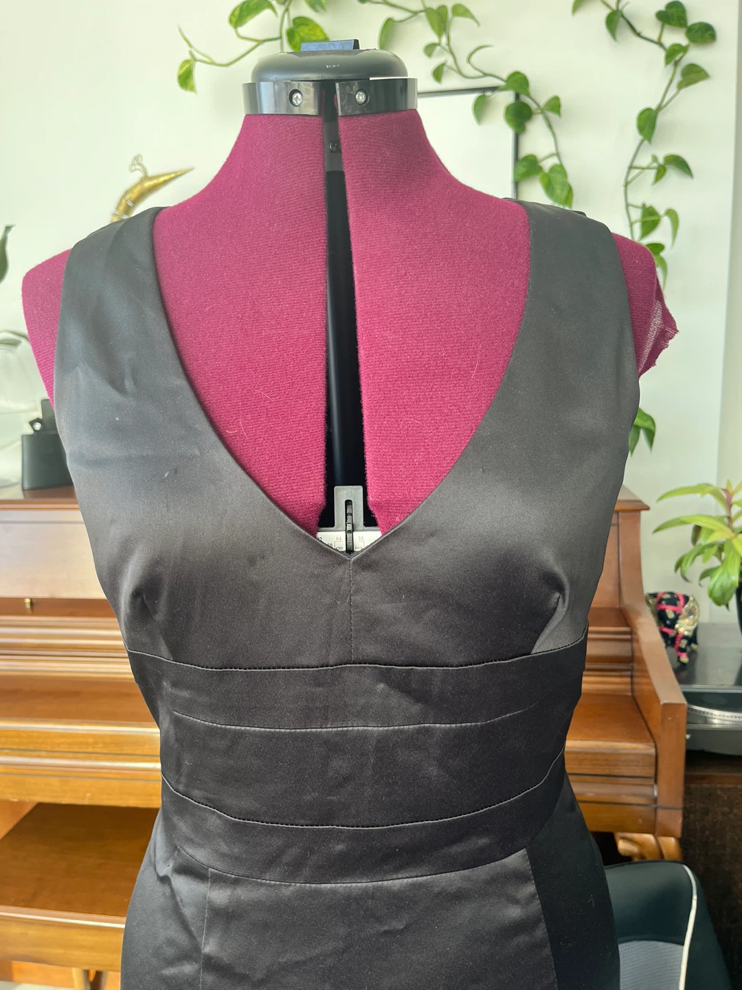 Classic black cocktail dress, tag 9/10 - photo 3