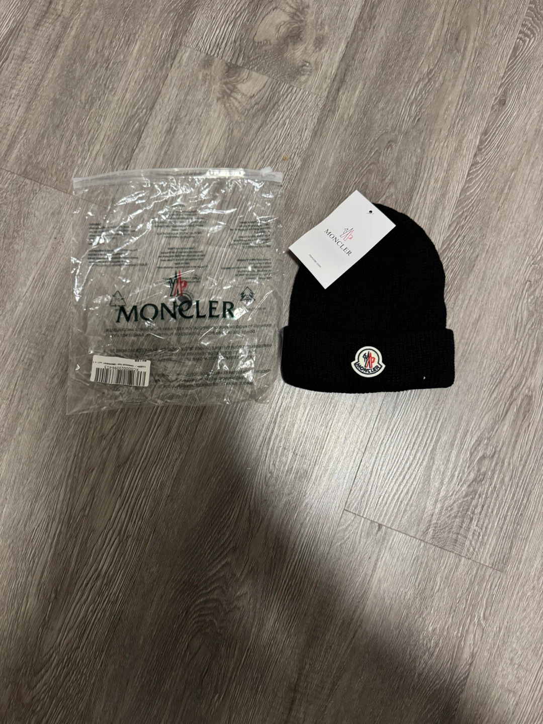 Moncler Black Beanie Hat - photo 2
