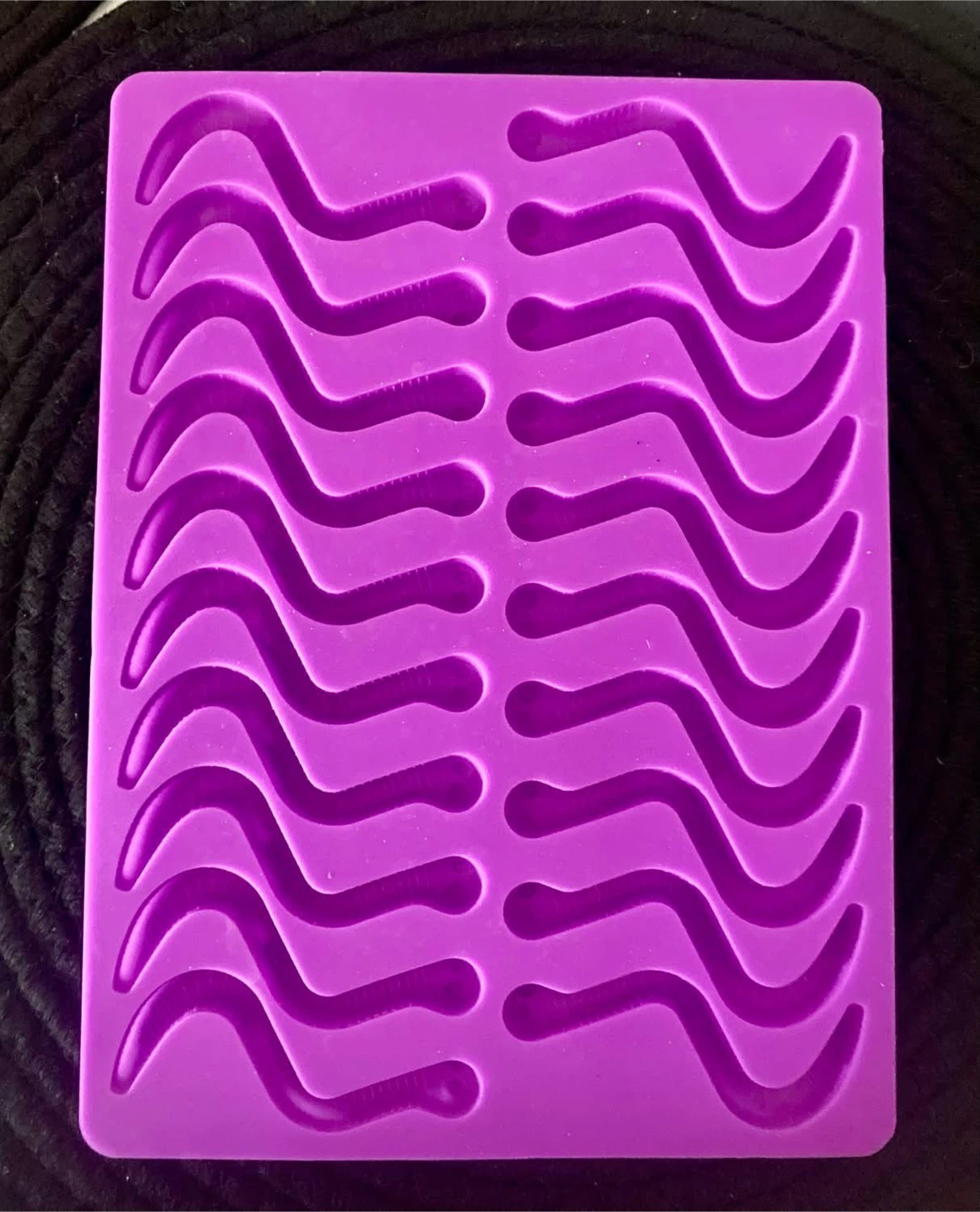 Worm mold - photo 2