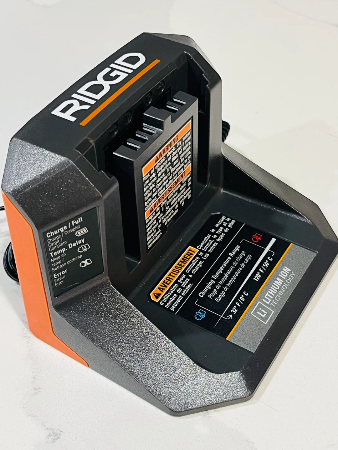 RIDGID Lithium Ion Battery Charger