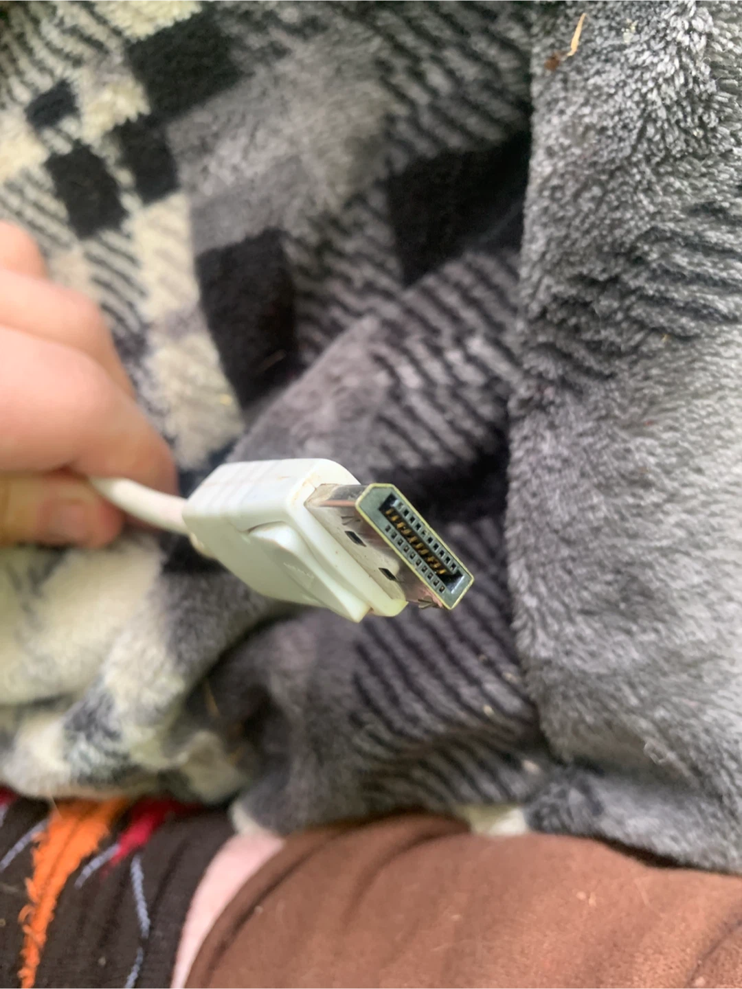 White HDMI to DisplayPort Adapter Cable - photo 3