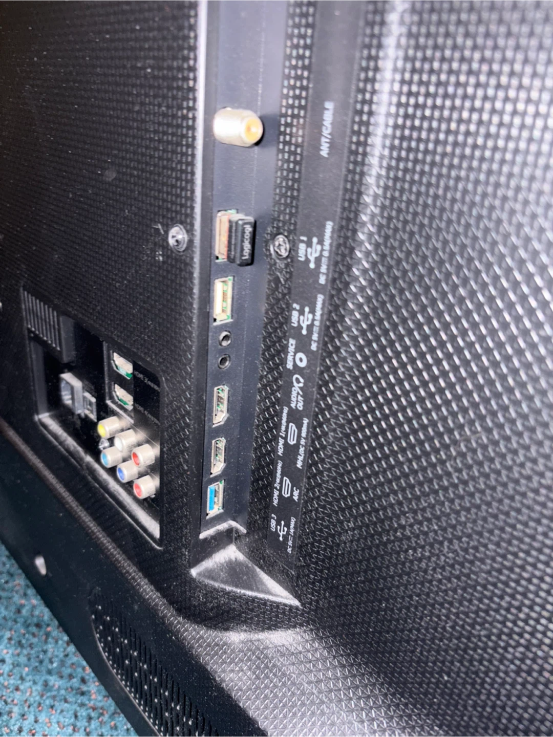 Sharp 4K Smart TV with Remote 45 inches - photo 3