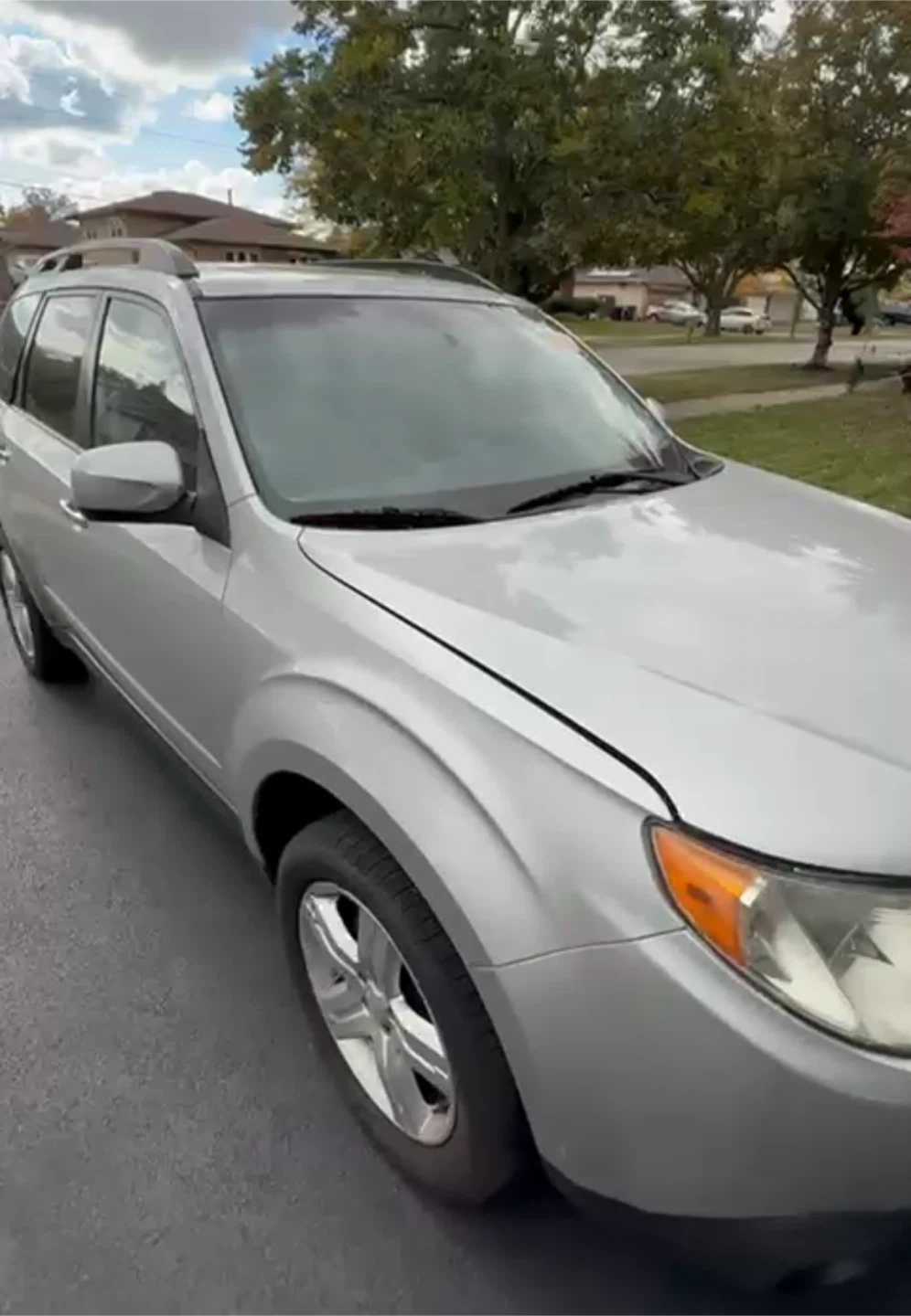Silver Subaru Forester SUV - photo 5