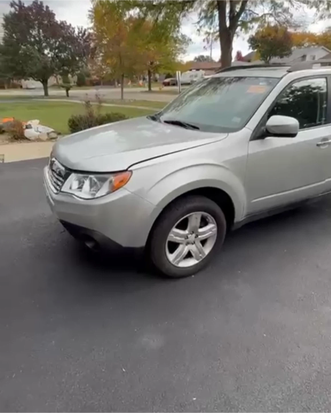 Silver Subaru Forester SUV - photo 2