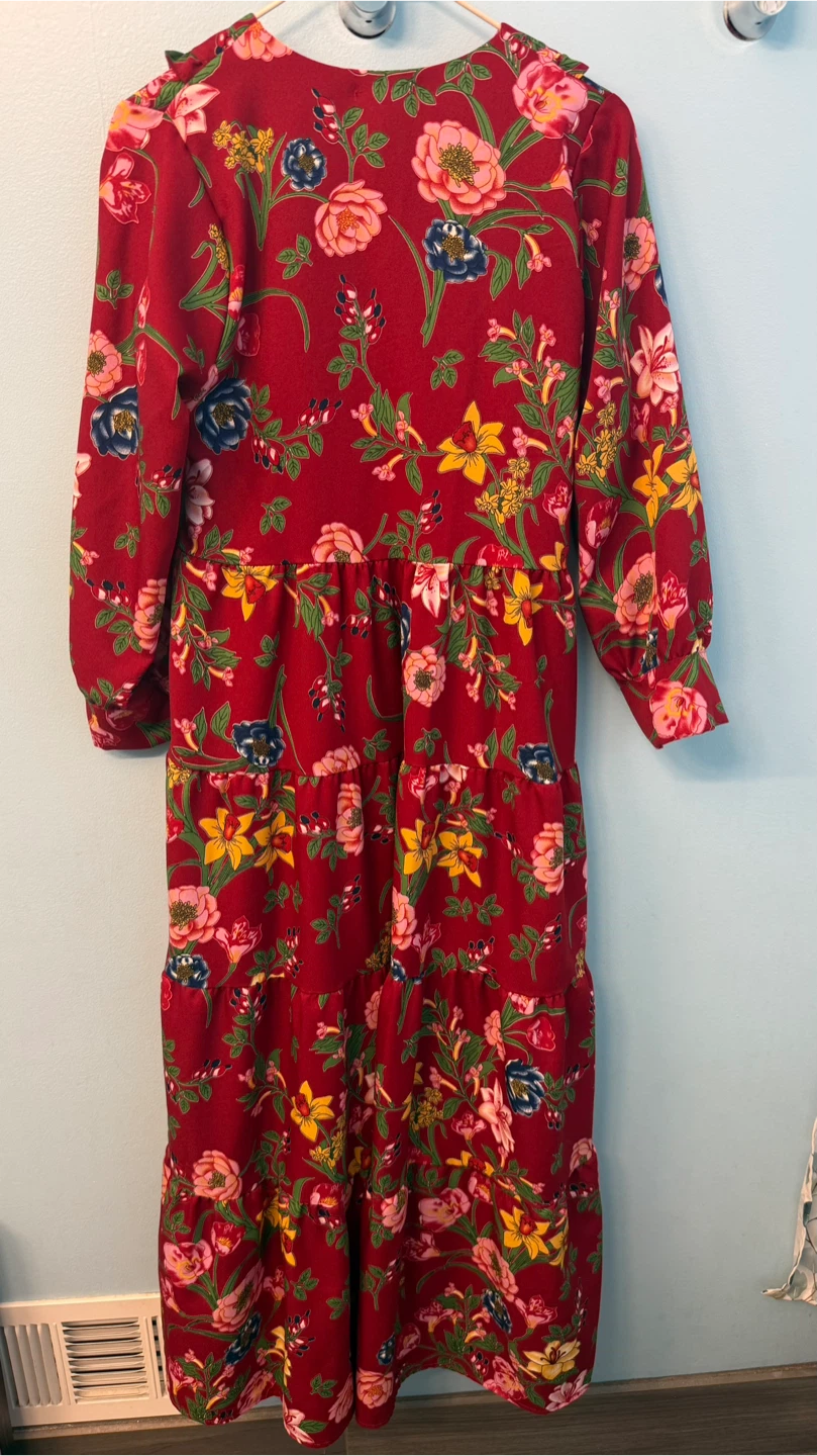 Chic Red Floral Tiered Maxi Dress with Belt free size - photo 2