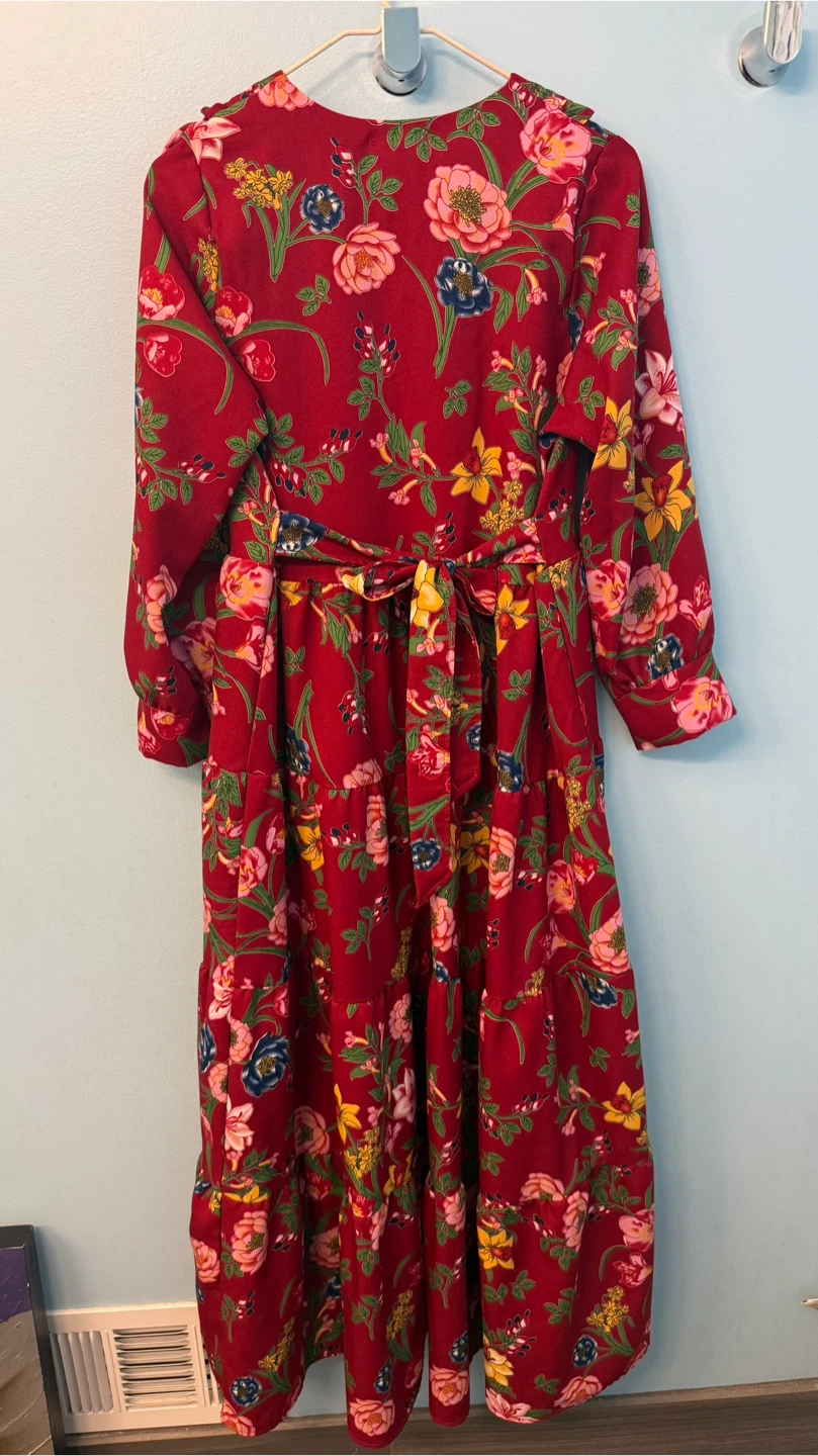 Chic Red Floral Tiered Maxi Dress with Belt free size - photo 3