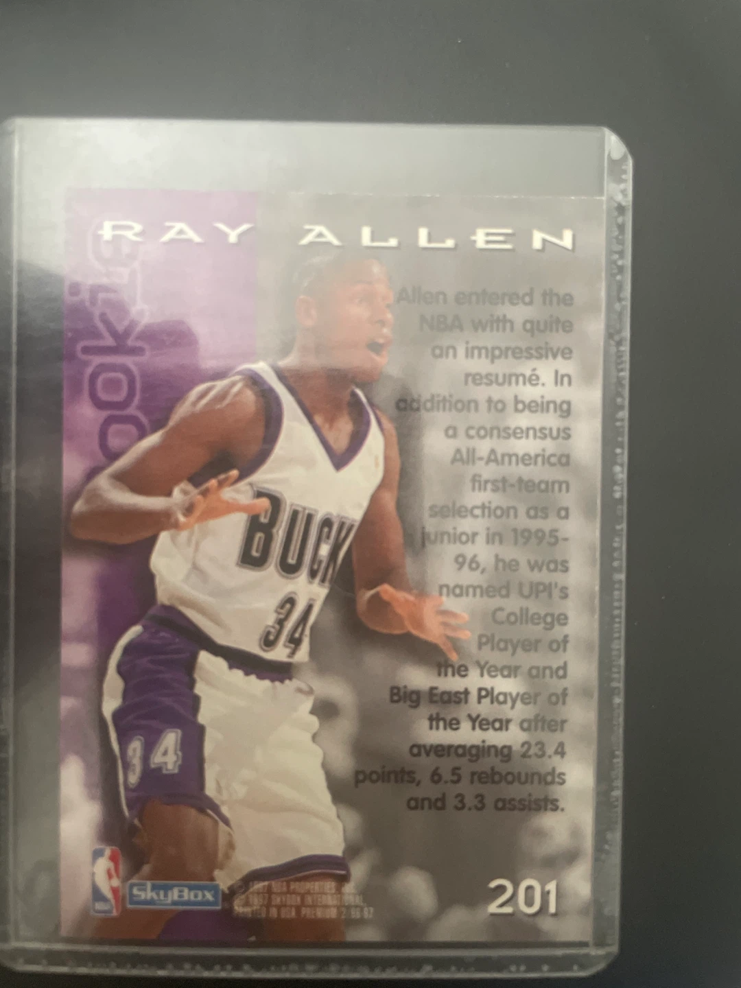 Ray Allen 1996 SkyBox Premium Rookie Basketball Card 201 - photo 2