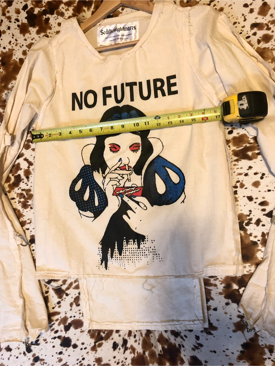 NO FUTURE Snow White Punk Graphic Long Sleeve Shirt - photo 4