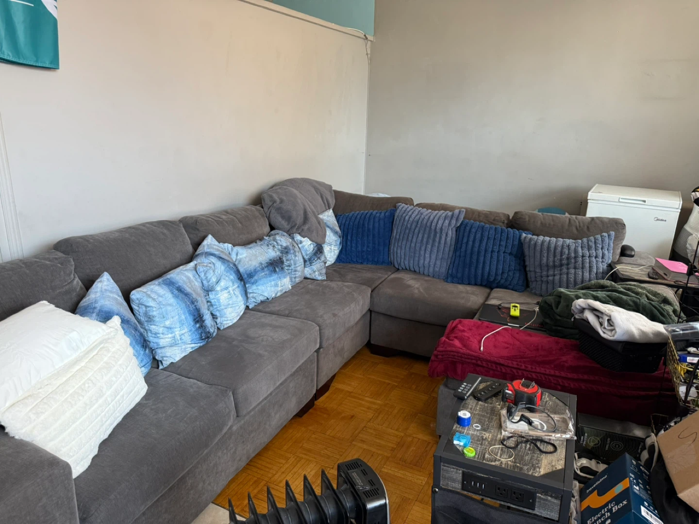 Grey Sectional Couch with Accent Pillows - photo 3