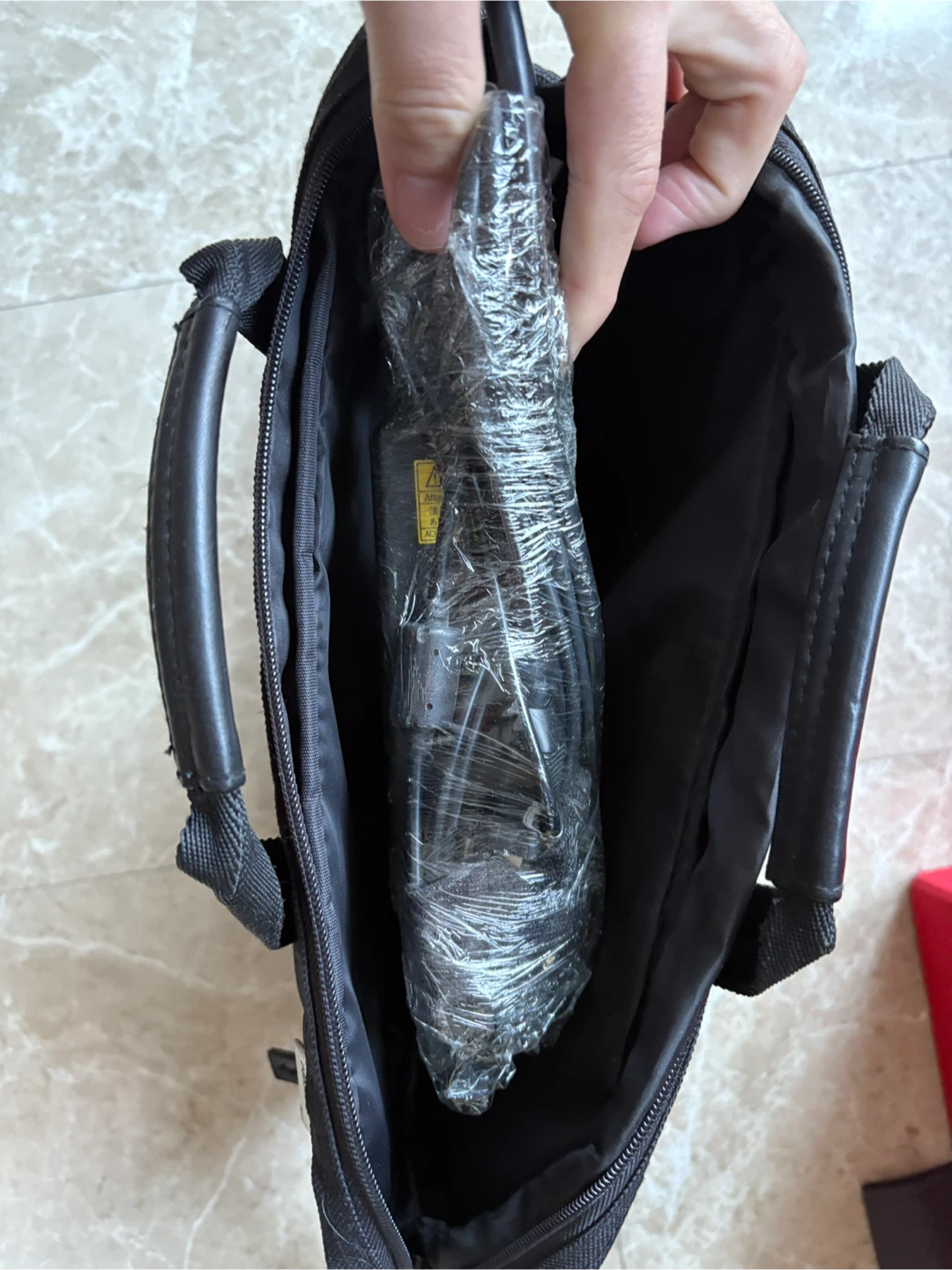 Black Laptop Bag with Shoulder Strap - photo 4