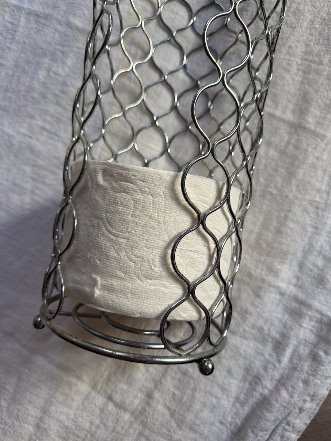 Metal Wire Mesh Toilet Paper Holder Stand - photo 2