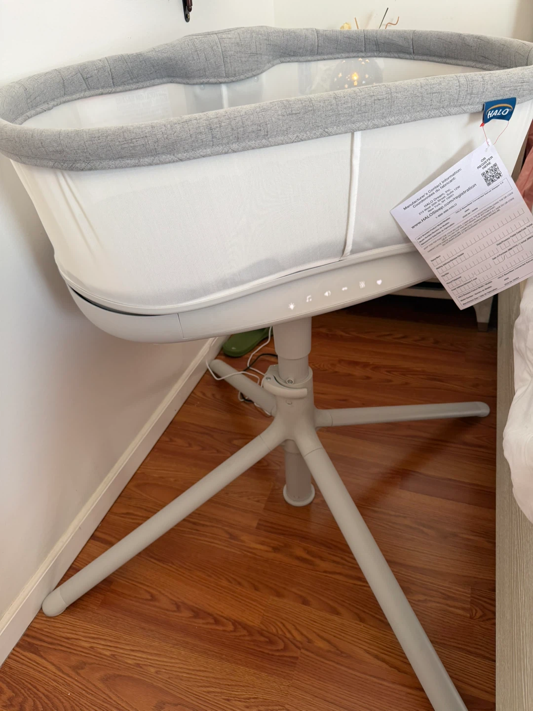 HALO Bassinest Swivel Sleeper - photo 2