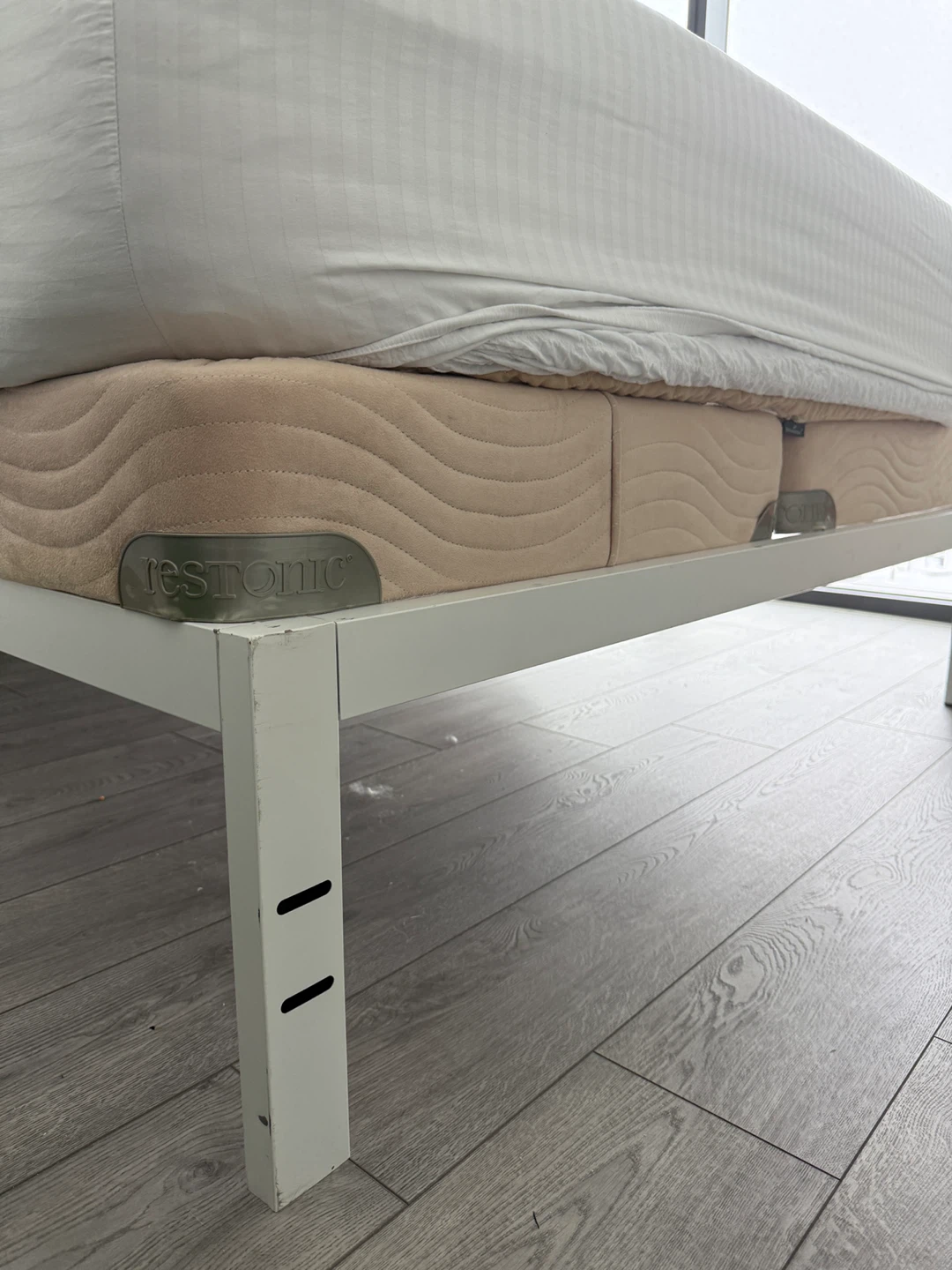 2 twin / queen box spring like NEW - photo 3