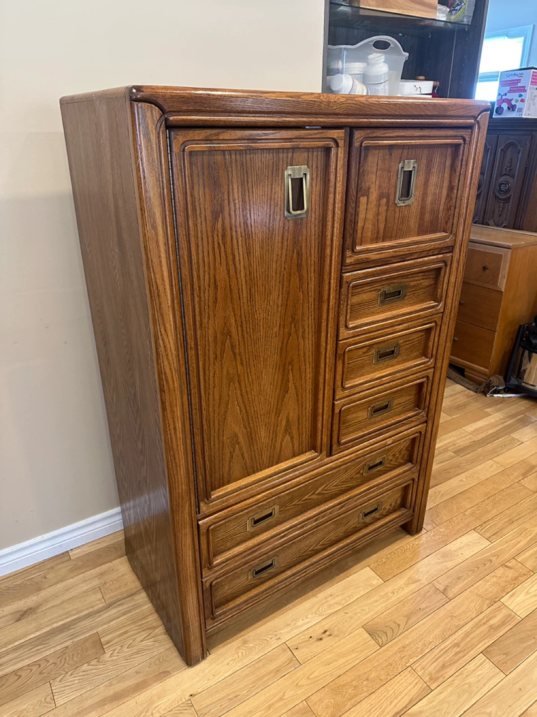 Vintage Oak Veneer Wardrobe Dresser (CAN DELIVER) - photo 2