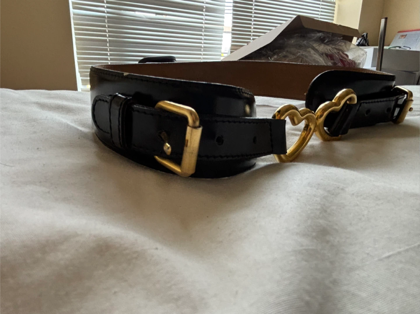 Vintage Moschino Black Patent Belt with Gold Heart Buckle - photo 3