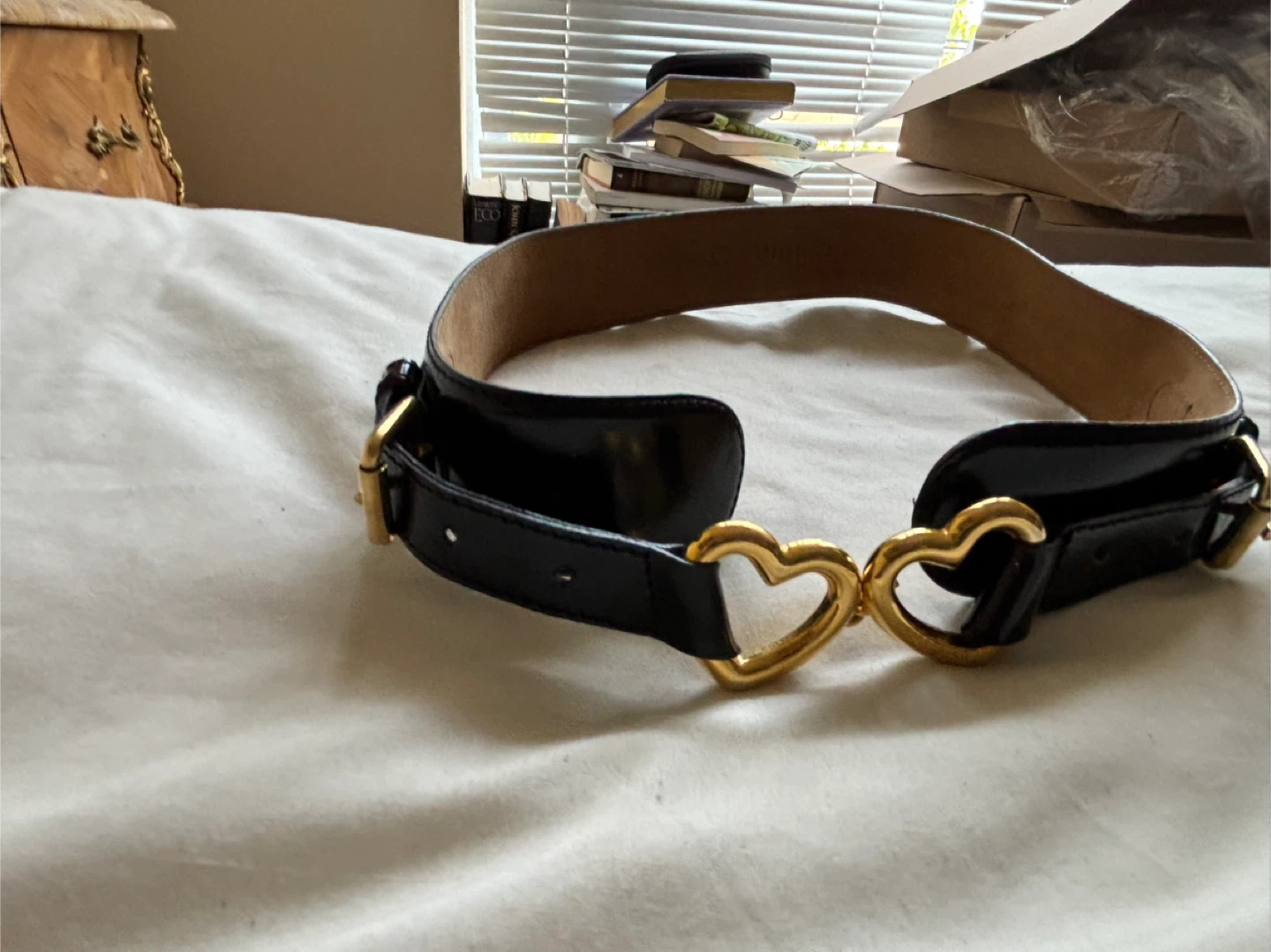 Vintage Moschino Black Patent Belt with Gold Heart Buckle - photo 2