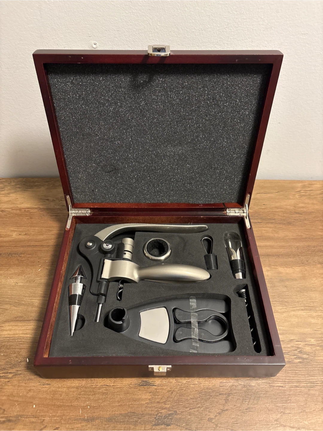 Vintage Wine Accessory Set
