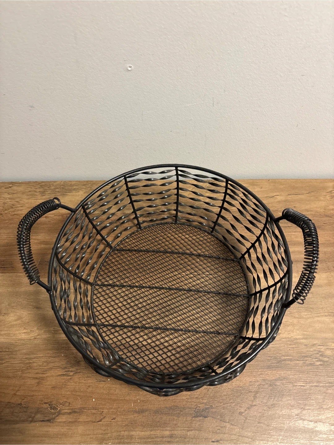 Round Wire Basket with Handles 12 inchesx5 inches - photo 3