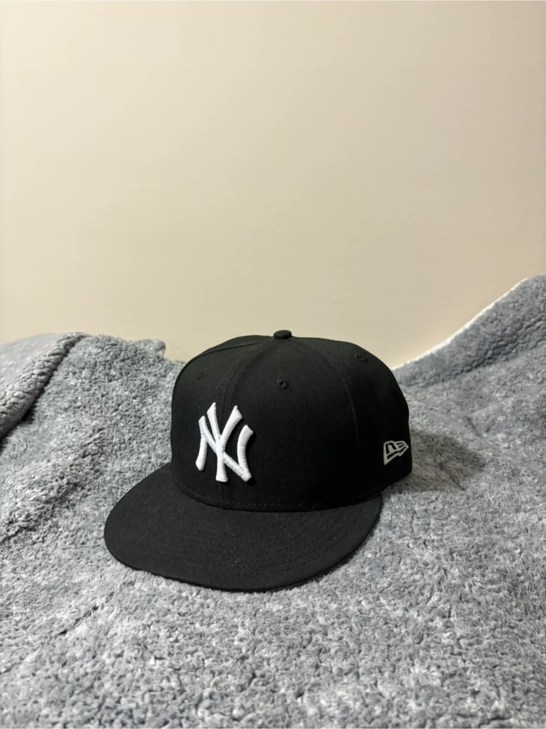 Size: 7 3/4 | “NY Fitted Cap”