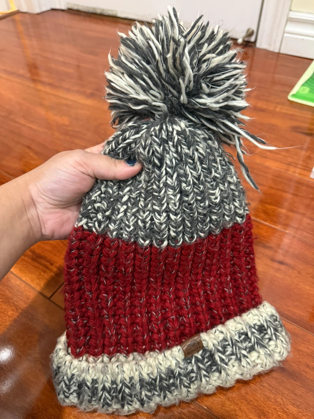EUC Roots Hat/Mittens Set - photo 5