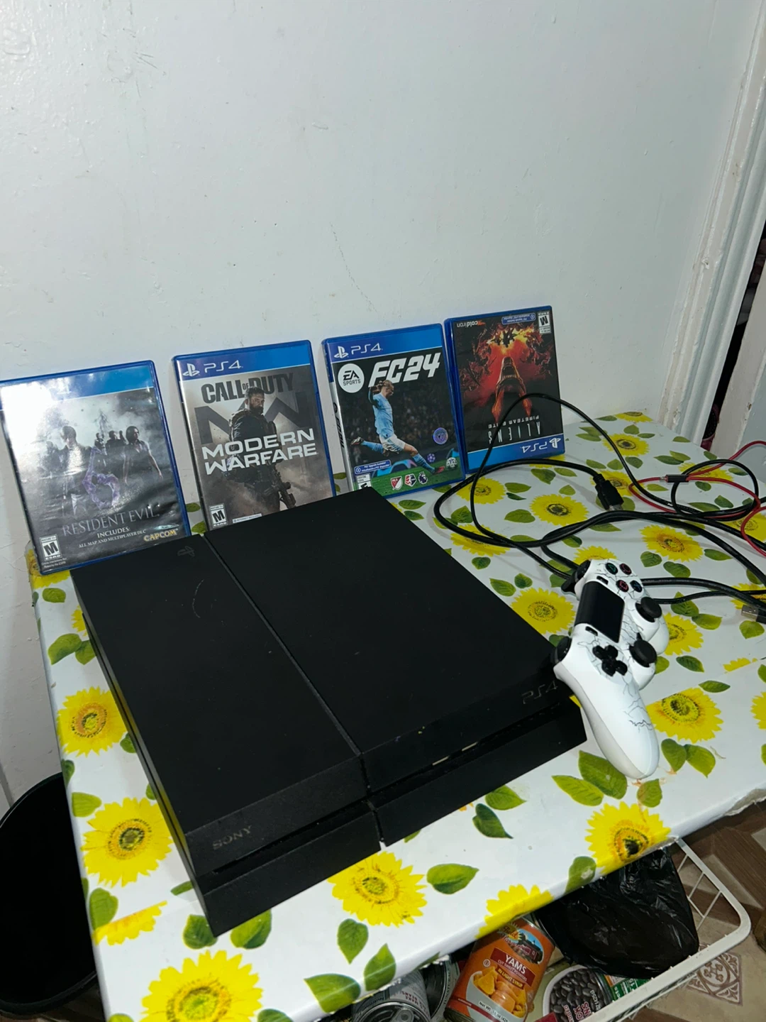 Sony PlayStation 4 (PS4) with Controller and Games