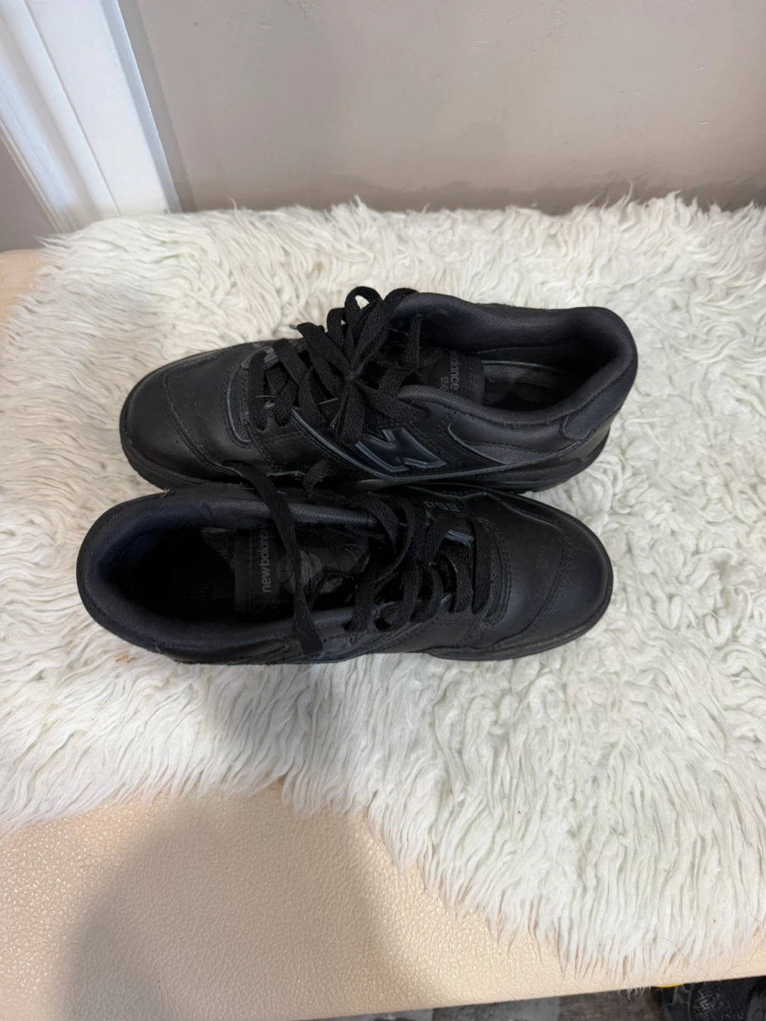 New Balance 550 Black Shoes Size 6 - photo 3