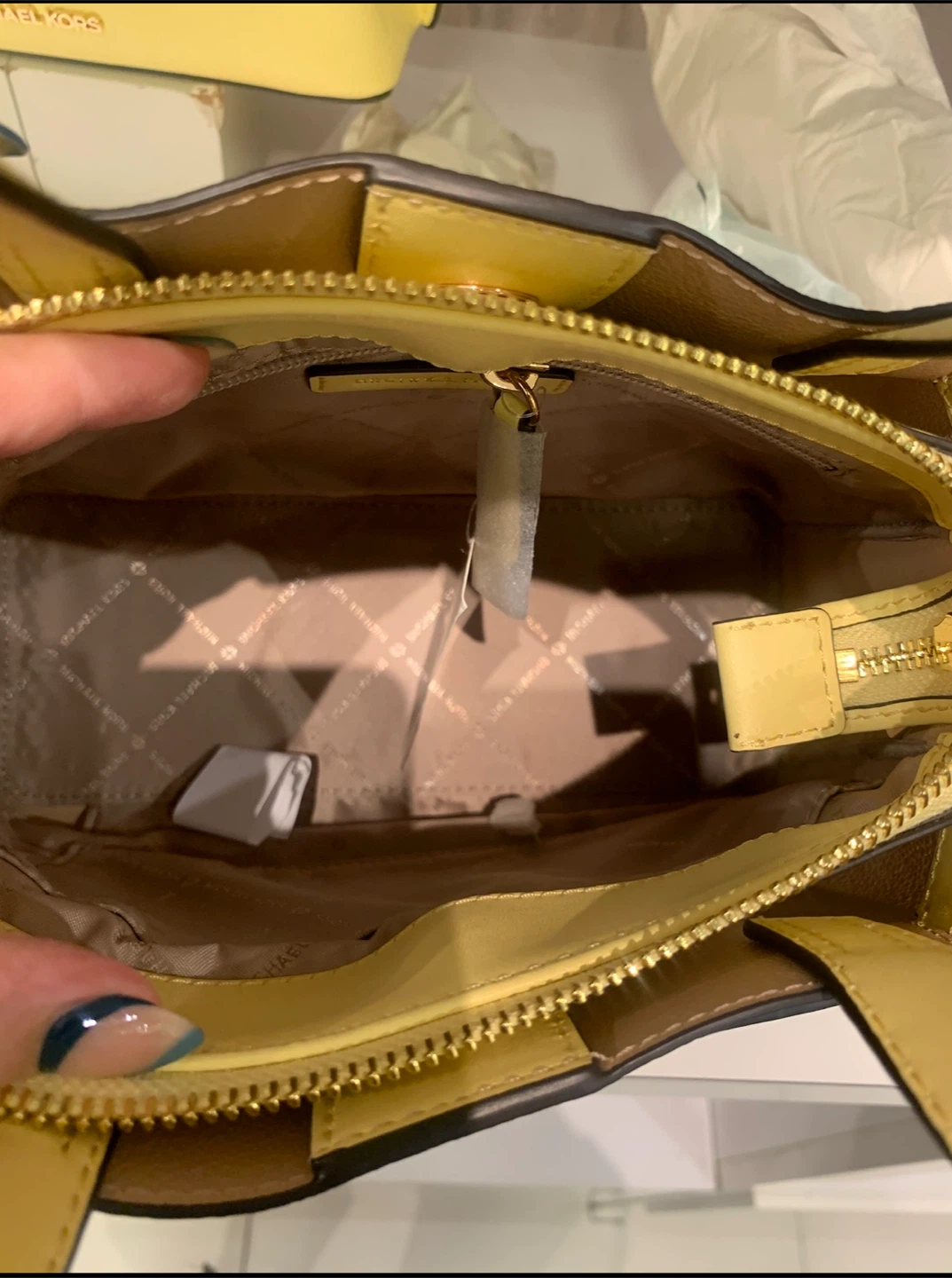 Michael Kors Yellow Leather Tote Bag & Wristlet Set - photo 2