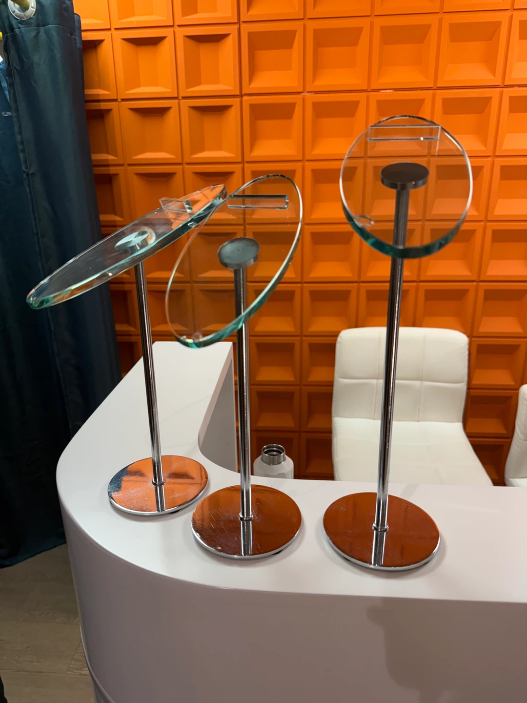 Clear Glass Shoe Display Fixture
