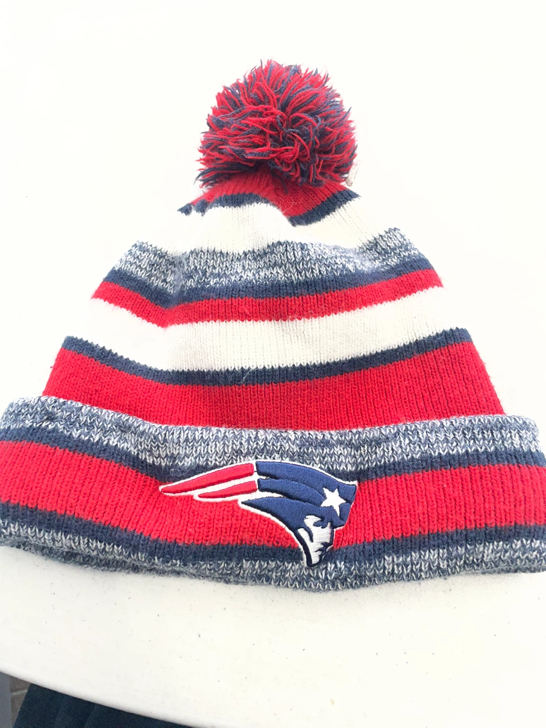 New Era NFL New England Patriots Pom Beanie