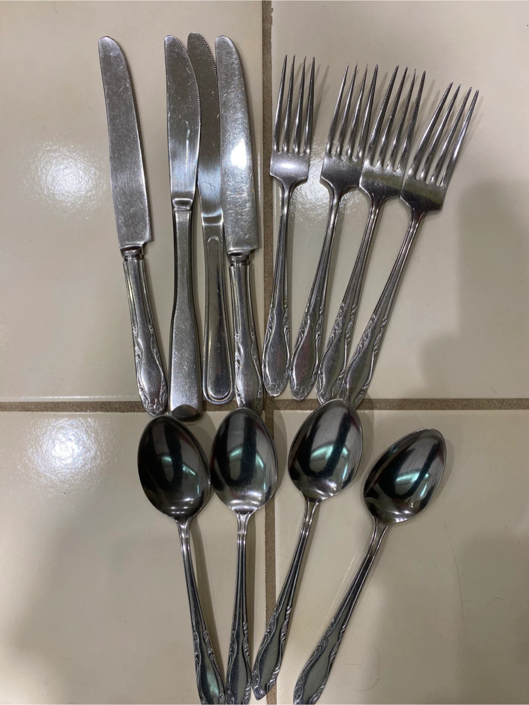 Set of 4 Stainless Steel Cutlery - Forks, Knives & Spoons - photo 2