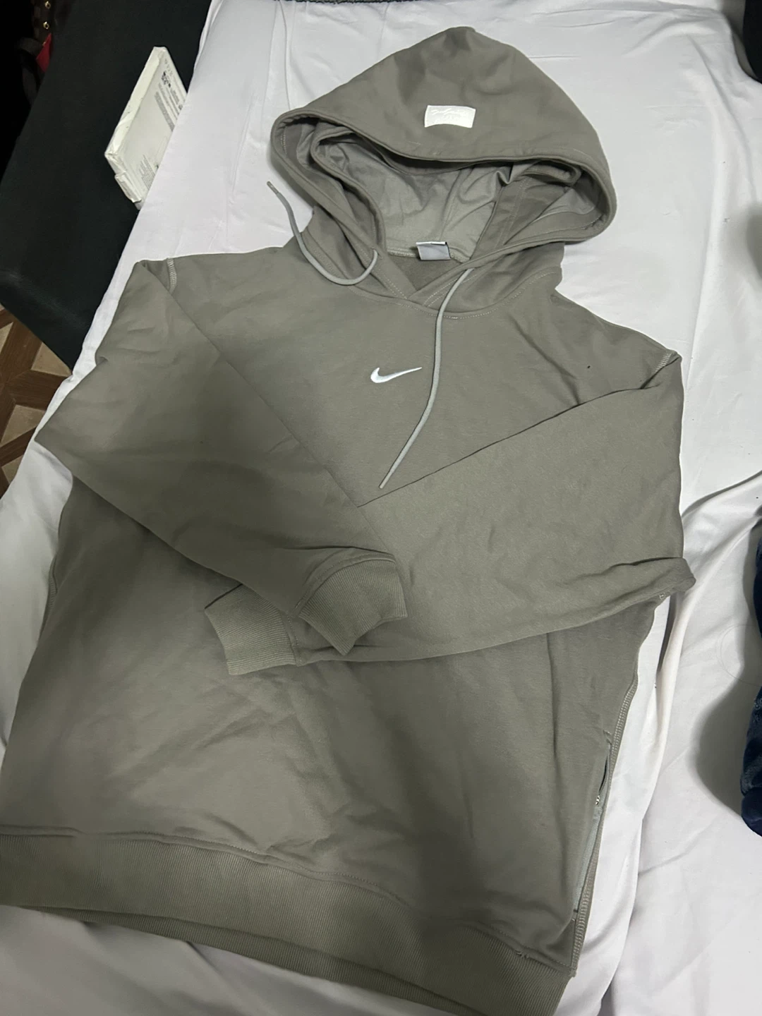 Nike Men's Grey Pullover Hoodie