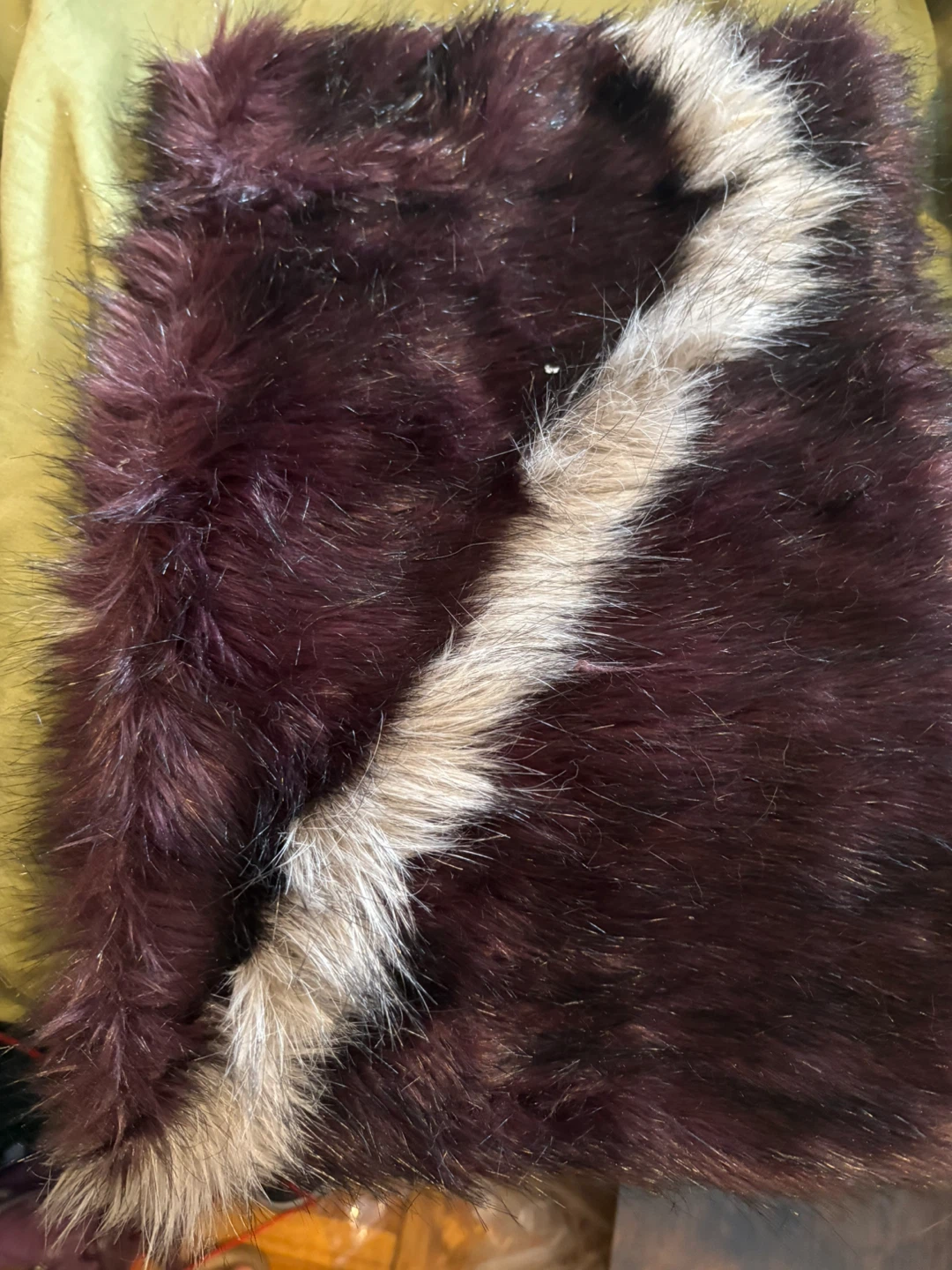 Faux fur purple cowl - photo 2