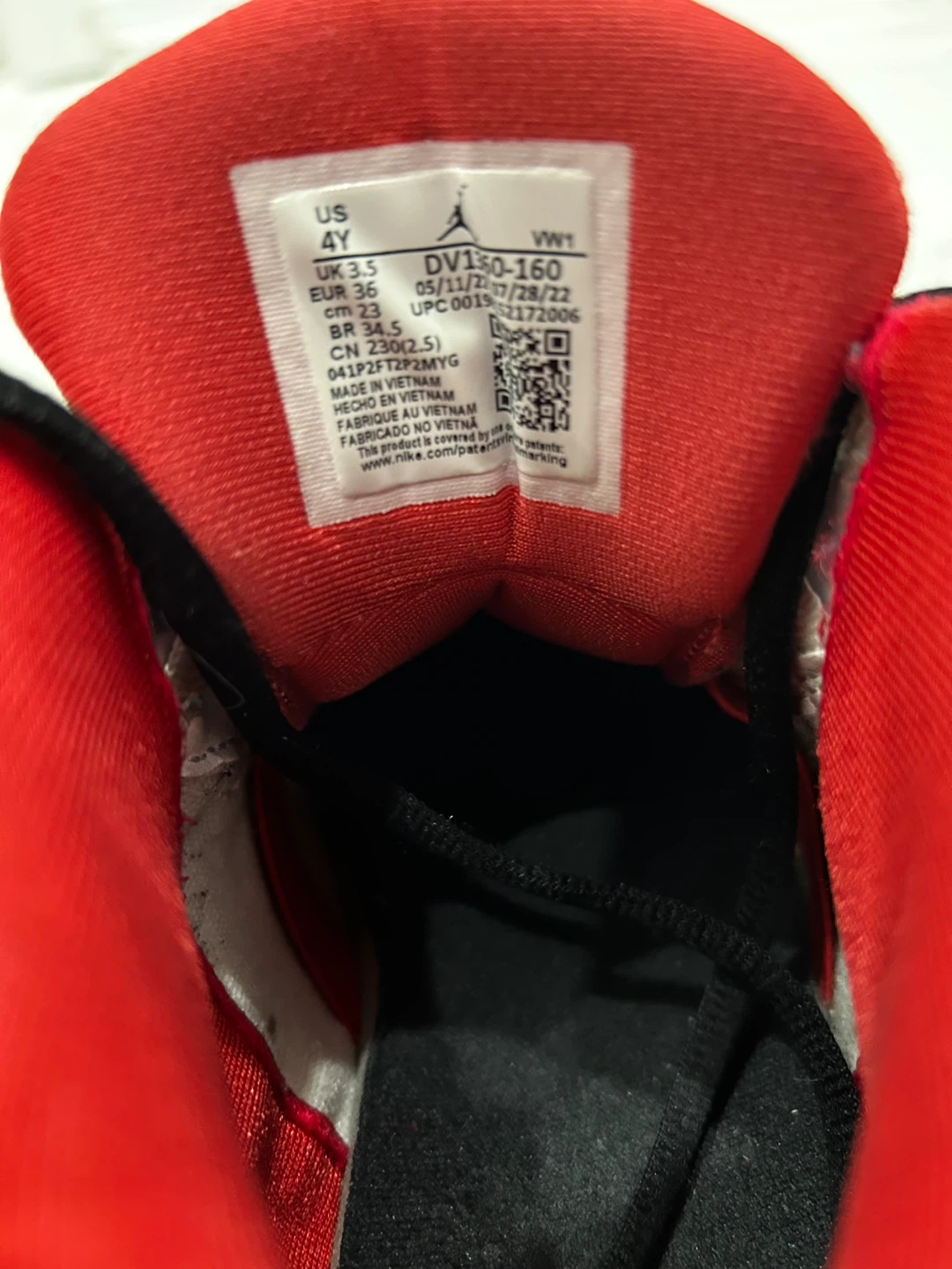 BIG KIDS' AIR JORDAN DUB ZERO "WHITE VARSITY RED" - photo 4
