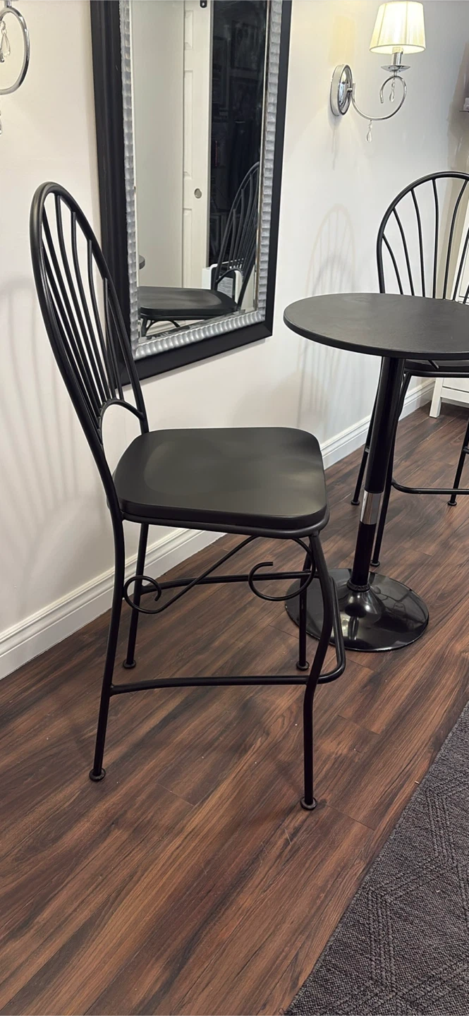 Pair of Black Metal Bar Stools with Fan Back - photo 3