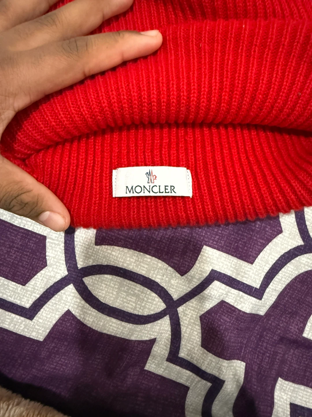 Red Moncler Beanie - photo 2