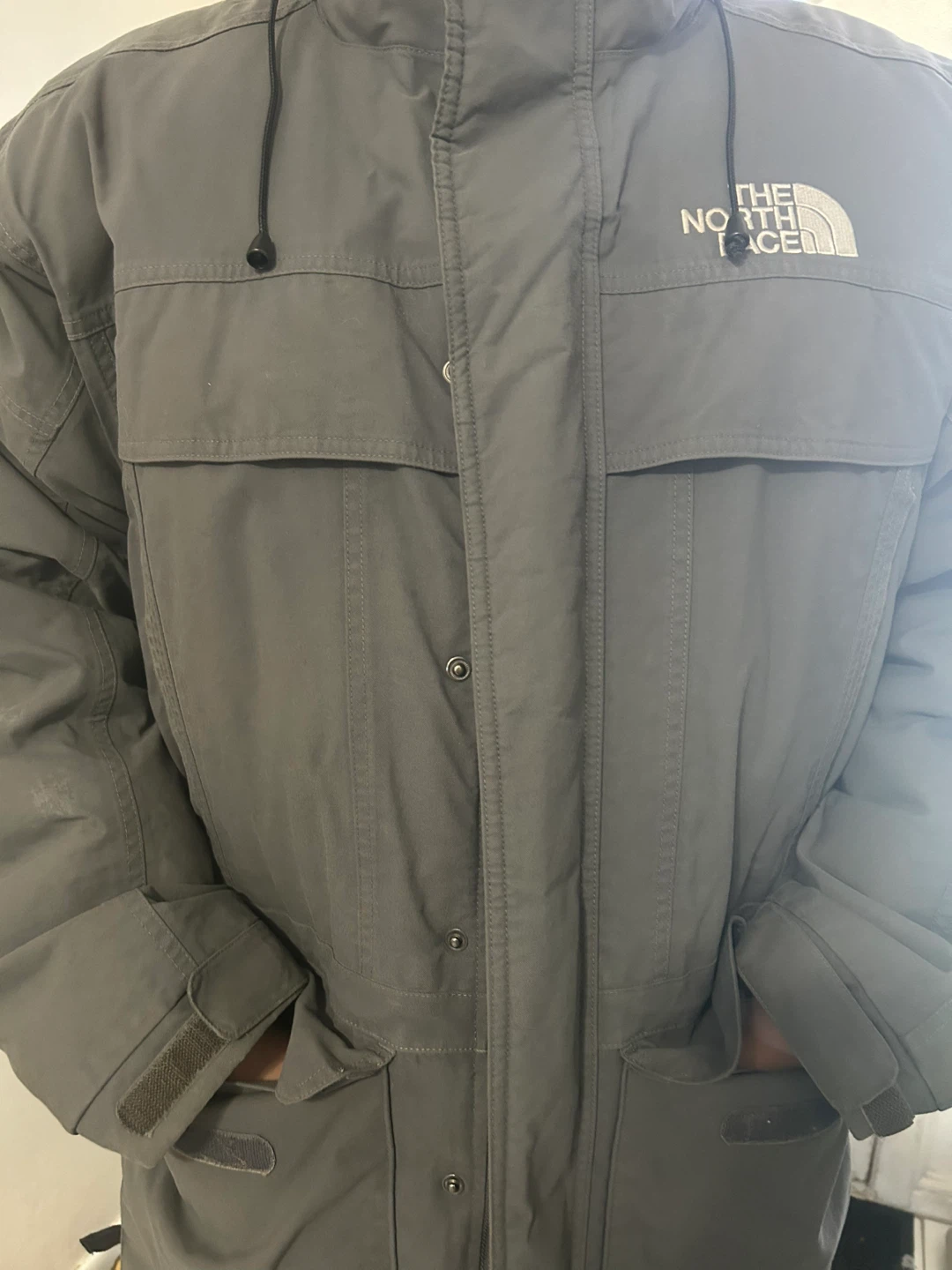 The North Face Men's Grey Parka Jacket - photo 5