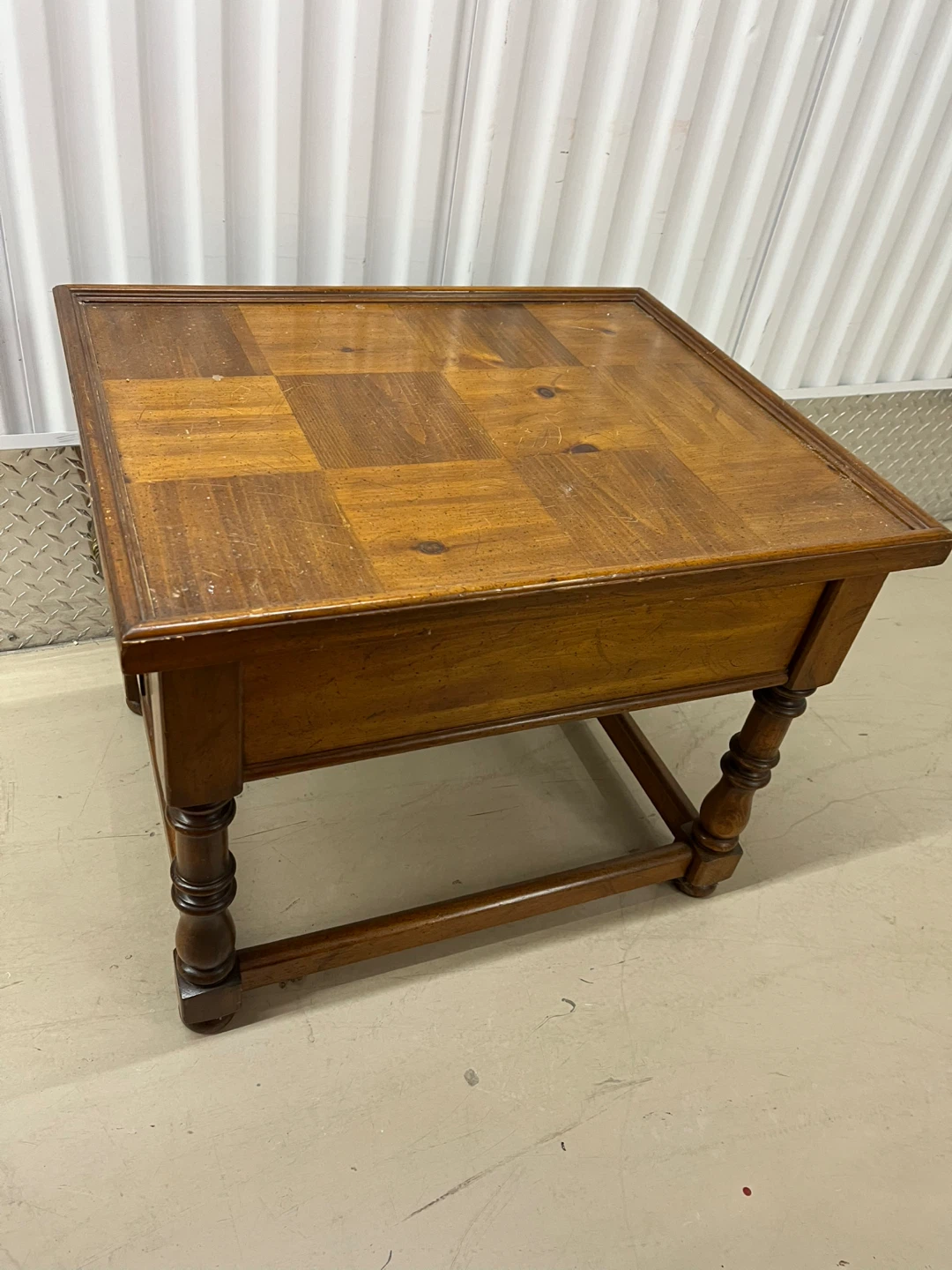 Kaufman of Collingwood End Table - photo 2
