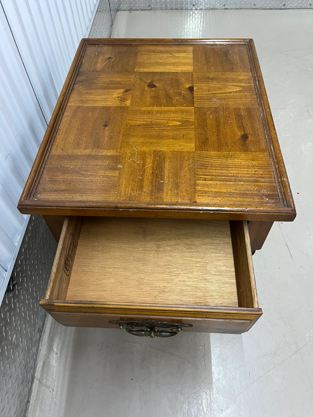 Kaufman of Collingwood End Table - photo 4