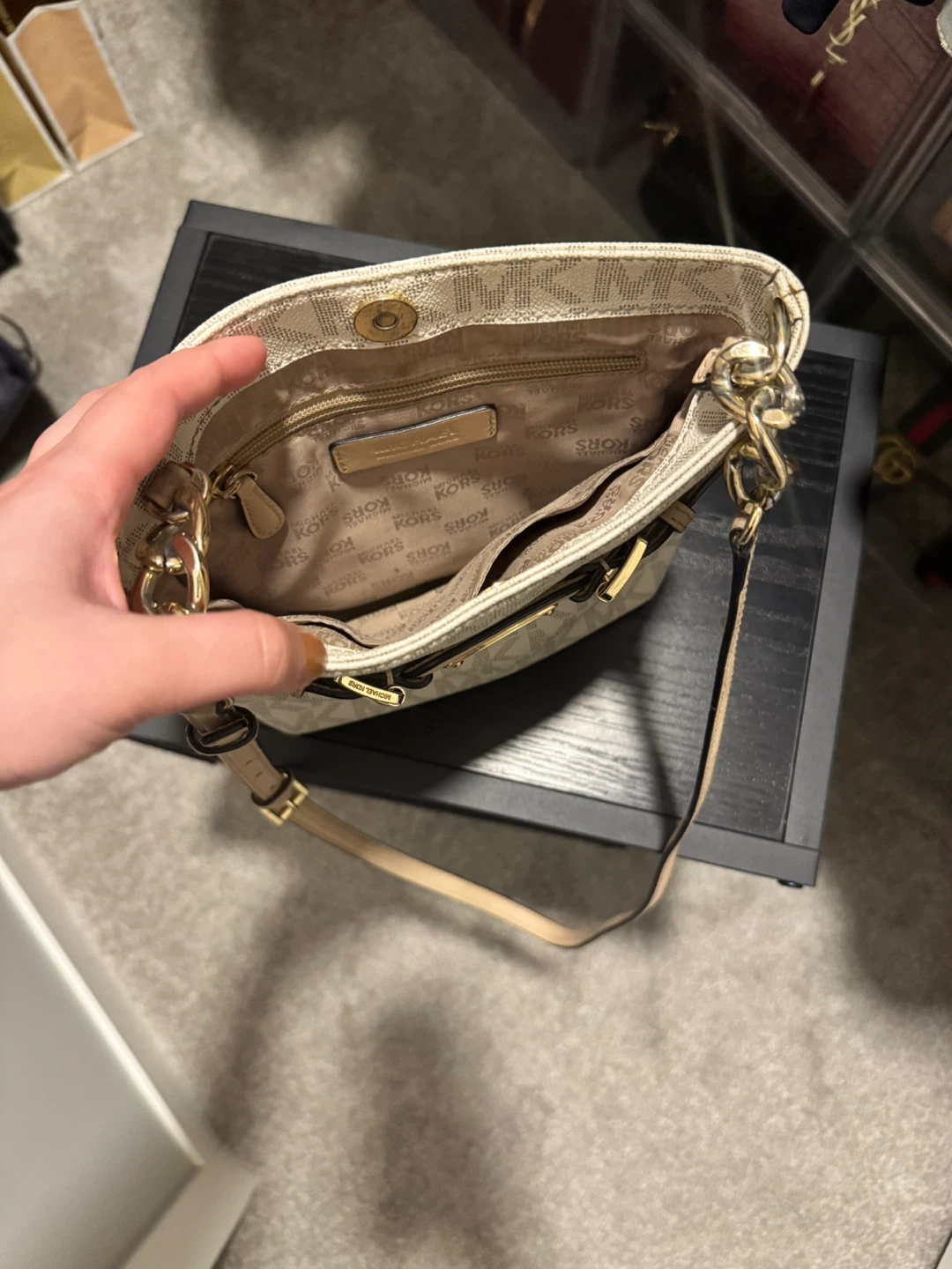Michael Kors Signature Logo Shoulder Bag - photo 3