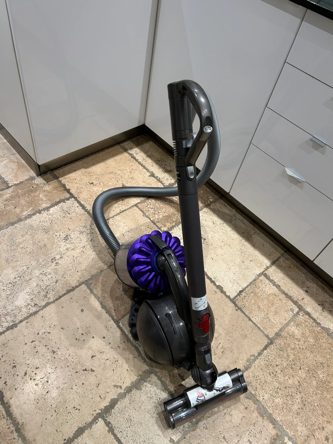 Dyson DC37 - photo 3