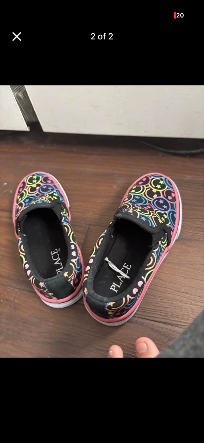 The Children's Place Girls Slip-On Smiley Face Shoes